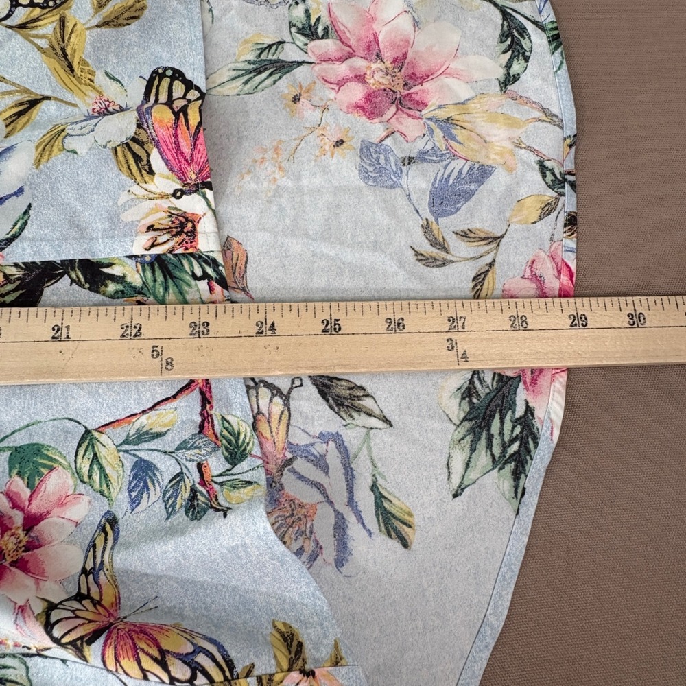 Chico's Button Down Shirt Sz 3P US 16/18P Blue Floral Butterfly No Iron High Low - Picture 7 of 8